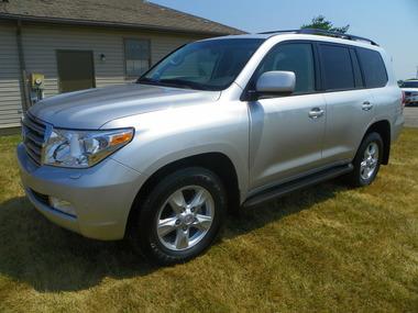 Selling My Toyota Land Cruiser 2011               